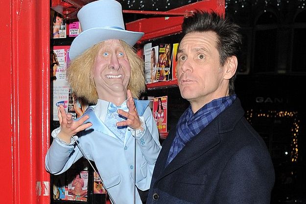 Джим Керри позабавился с куклой Джеффа Дэниелса