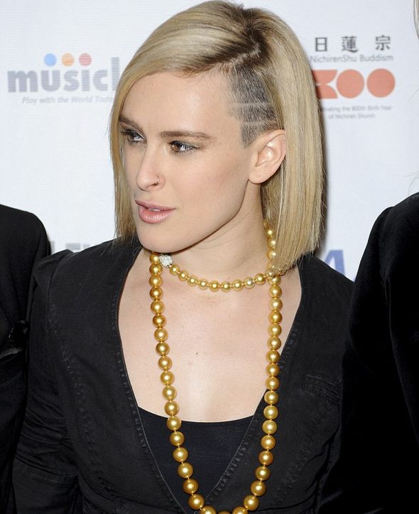 Румер Уиллис с новой стрижкой