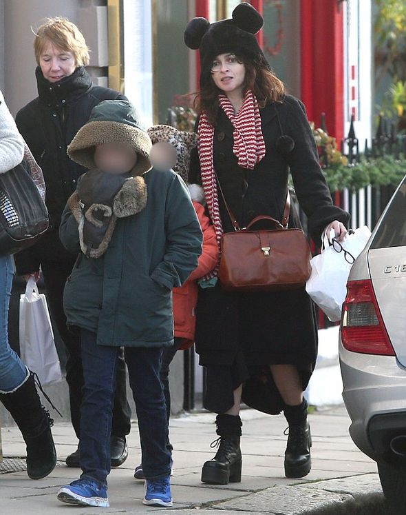 Хелена Бонем Картер с дочерью и сыном