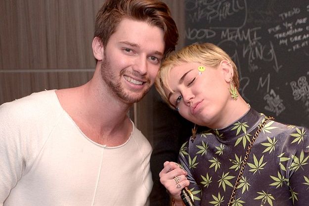 Майли Сайрус не скрывает своего пристрастия к каннабису