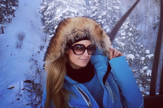 Пэрис Хилтон отправилась покататься на лыжах в Аспен