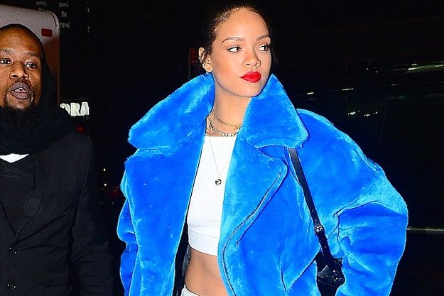 Рианну сравнили с персонажем мультфильма «Смурфики»