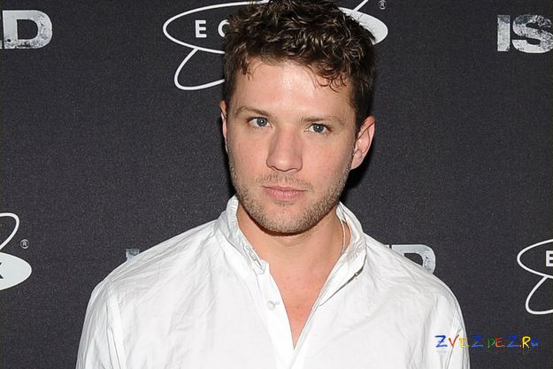 Mercedes-Benz Райана Филиппа раздавлен упавшим деревом