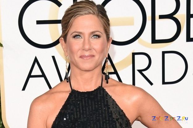 Дженнифер Энистон рассказала, как снималась топлес