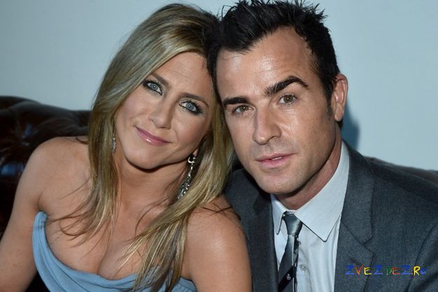 Энистон считает Теру подарком от умершего экс-любовника