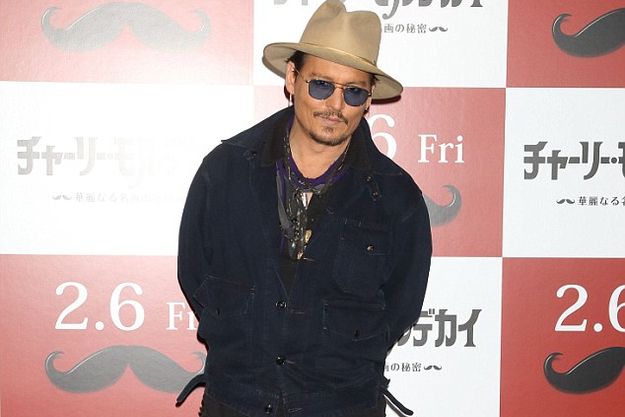 Джонни Деппу помешала прийти на пресс-конференцию чупакабра