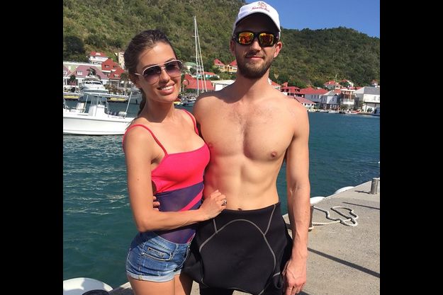 Виктория Боня похвасталась телосложением мужа