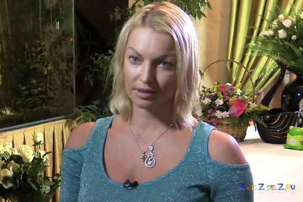 Анастасия Волочкова планирует благотворительные концерты в Донбассе