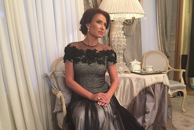 Эвелина Бледанс поменяла фамилию