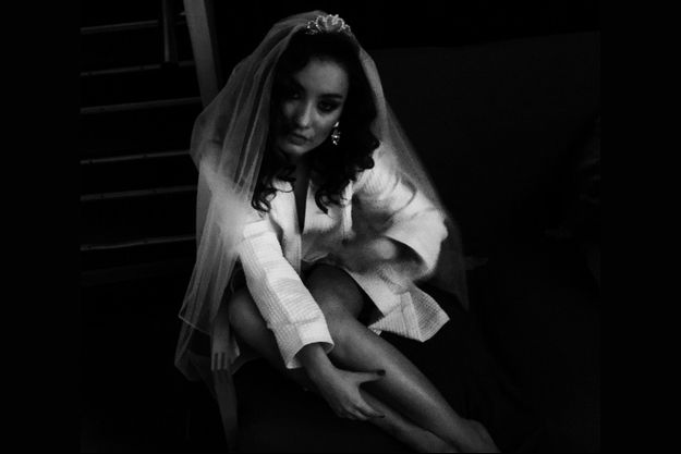 Виктория Дайнеко примерила подвенечную фату