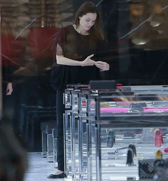 Анджелина Джоли