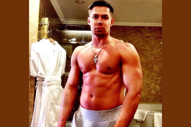 Стас Пьеха впечатлил скульптурным торсом