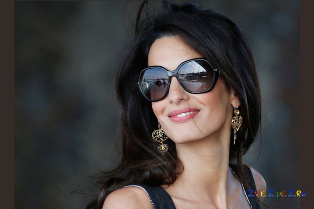 Жена Джорджа Клуни будет работать на двух работах