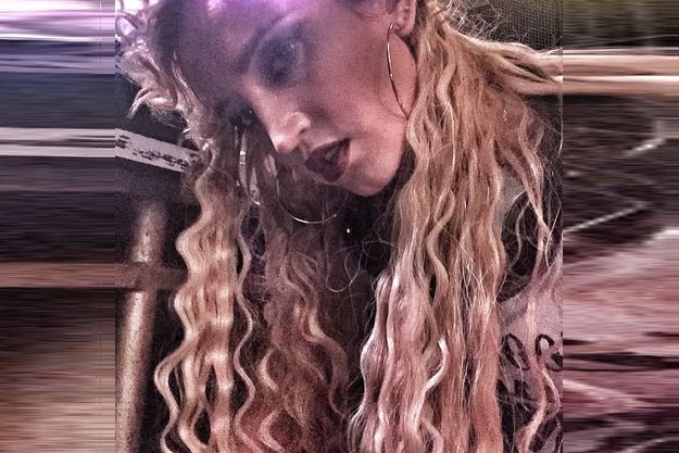 Вульгарный образ Ольги Бузовой раскритиковали поклонники