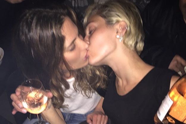 У Майли Сайрус состоялась ночь поцелуев