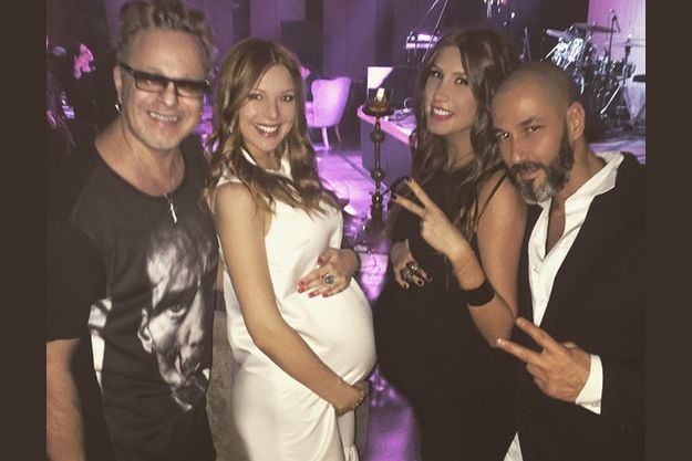 Кэти Топурия и Наталья Подольская померились беременными животами