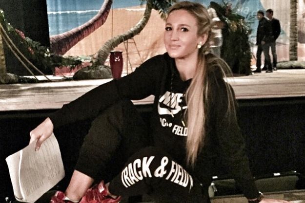 Ольга Бузова на репетиции свалилась в оркестровую яму