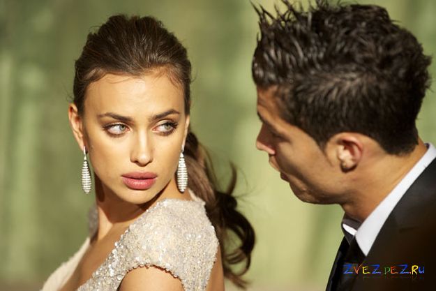 Ирина Шейк уничтожила все фотоснимки с Роналду