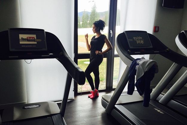 Настя Каменских встретила день рождения в спортзале