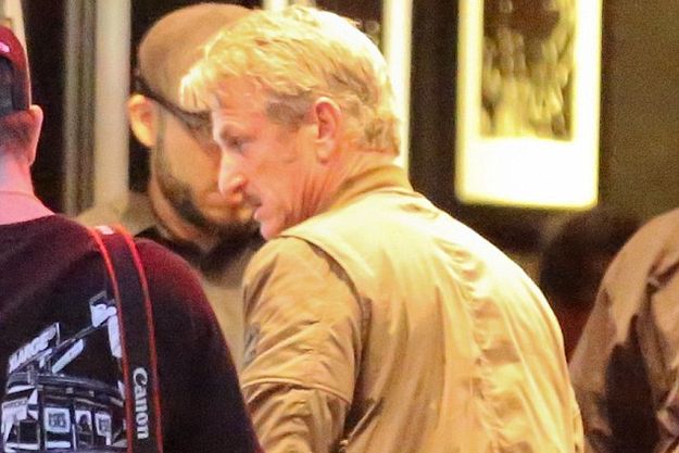 Шон Пенн на концерт U2 пришел без Шарлиз Терон