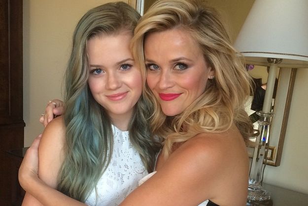 Риз Уизерспун показала снимок повзрослевшей дочери