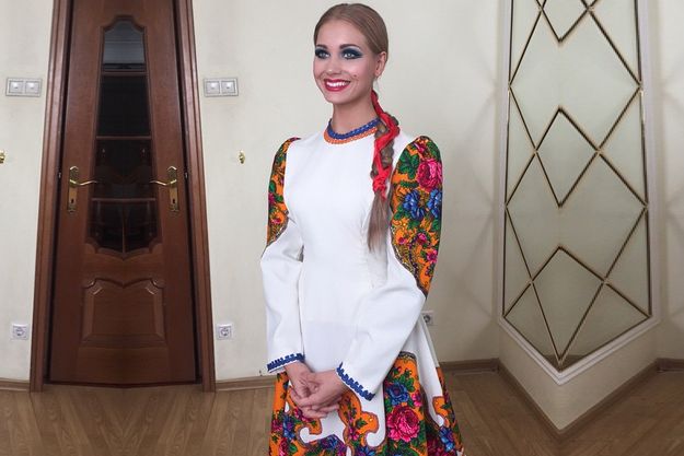 Кристина Асмус примерила образ в национальном стиле