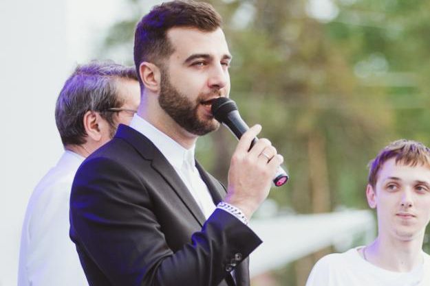 Иван Ургант тайно обвенчался