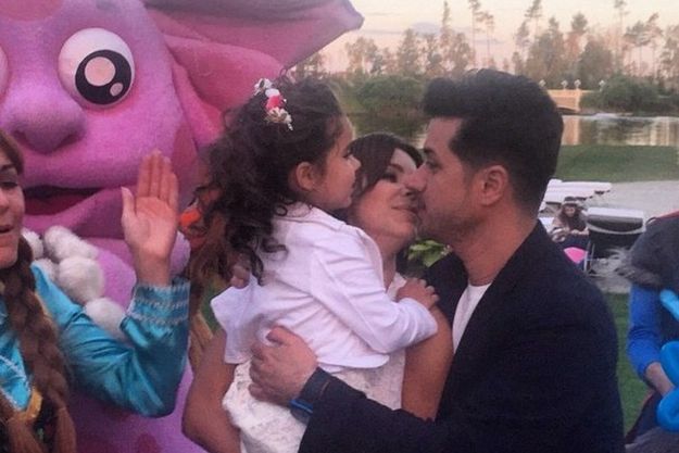 Ани Лорак впервые показала лицо своей дочки Софии