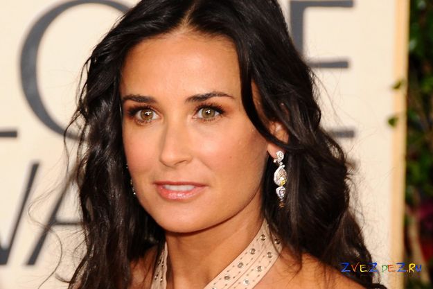 Шокирующая тайна семьи Деми Мур раскрыта