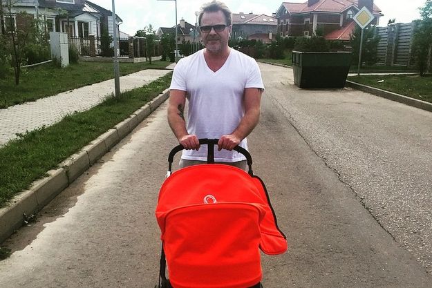 Владимир Пресняков наслаждается отцовством, а Наталья Подольская приводит себя в форму