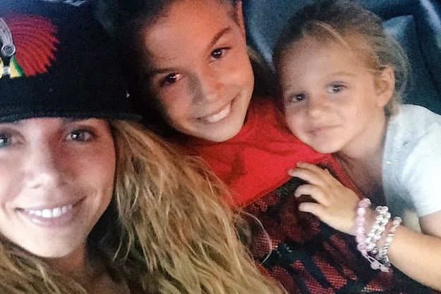 Анна Седокова показала фото подросших дочерей