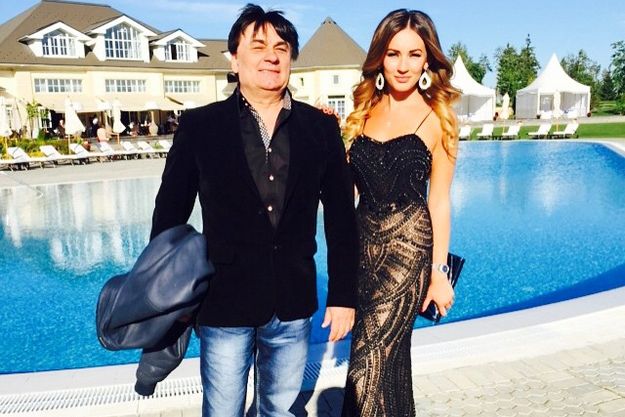 Александр Серов вышел в свет с красавицей дочерью