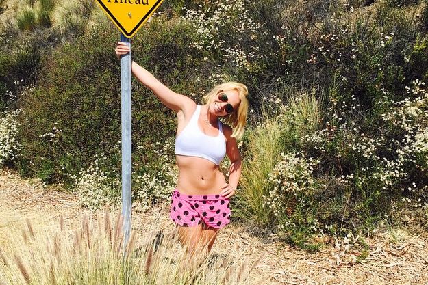 Бритни Спирс продемонстрировала идеальную фигуру