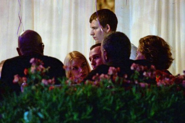 Игорь Верник вышел в свет с молодой любовницей