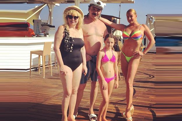 Анастасия Волочкова отдыхает в Турции с Павлом Зибровым