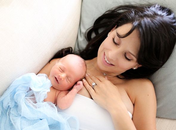 Хилария Болдуин с сыном Рафаэлем