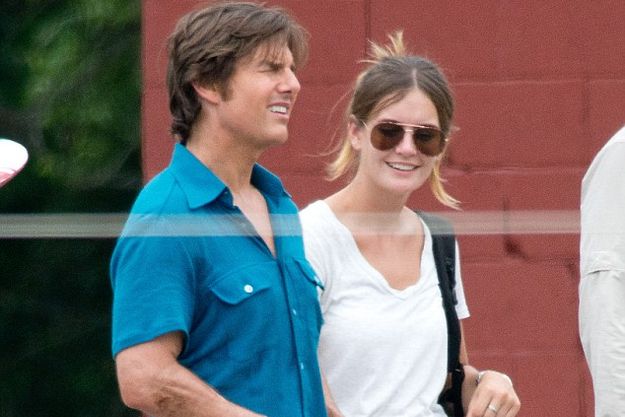 Том Круз хочет взять в жены молодую подружку