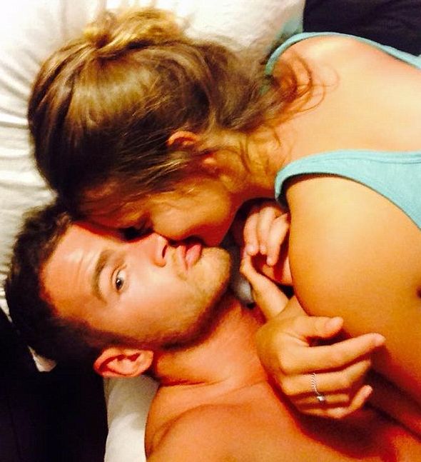 Эмили Томас с Алексом Робертсом