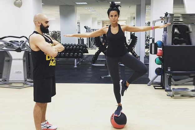 Настя Каменских поразила умением держать равновесие