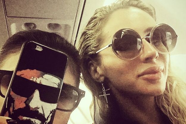 Светлана Лобода похвасталась пышными формами в бюстгальтере