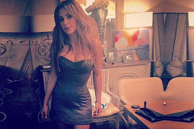 Ани Лорак произвела фурор сексуальным мини-платьем