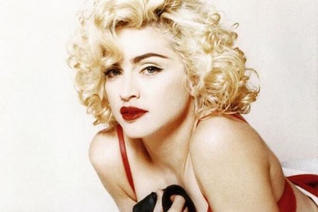 Мадонна вслед за дочерью сделала пирсинг в носу