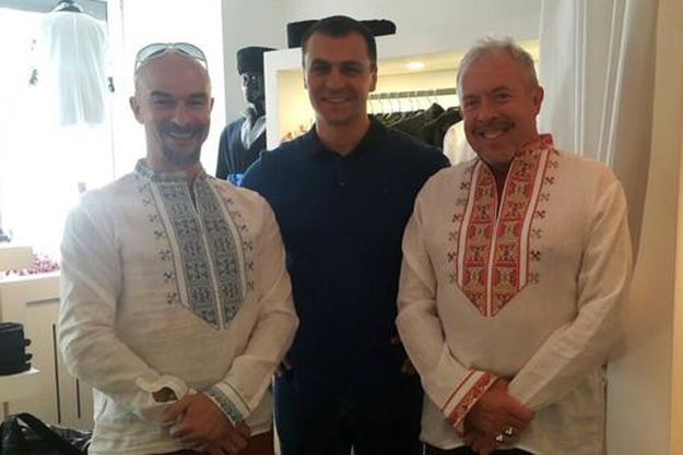 Андрей Макаревич примерил украинскую вышиванку