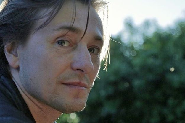 Сергей Безруков снял с пальца обручальное кольцо