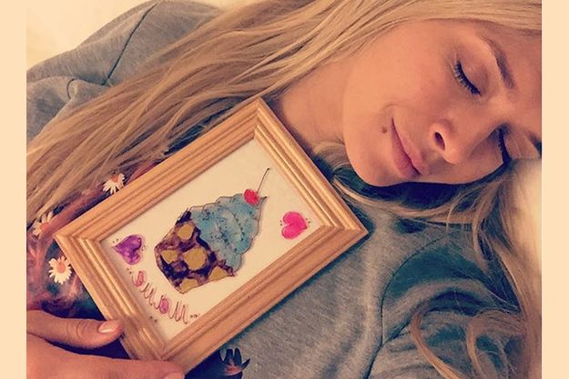 Вера Брежнева получила от дочерей подарок-сюрприз