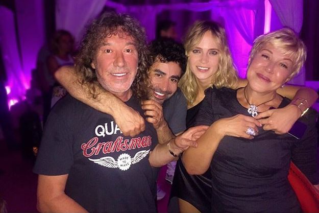 Глюкоза показала селфи с Любовью Успенской и Владимиром Кузьминым