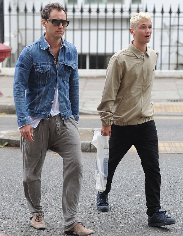 Джуд Лоу с сыном Рафферти