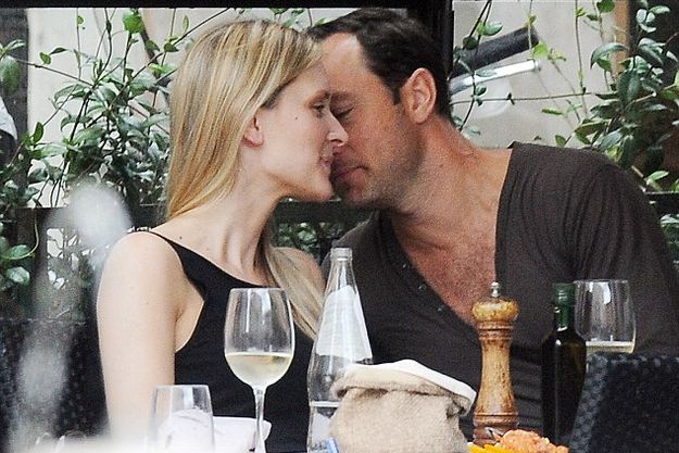 Джуд Лоу устроил молодой любовнице римские каникулы