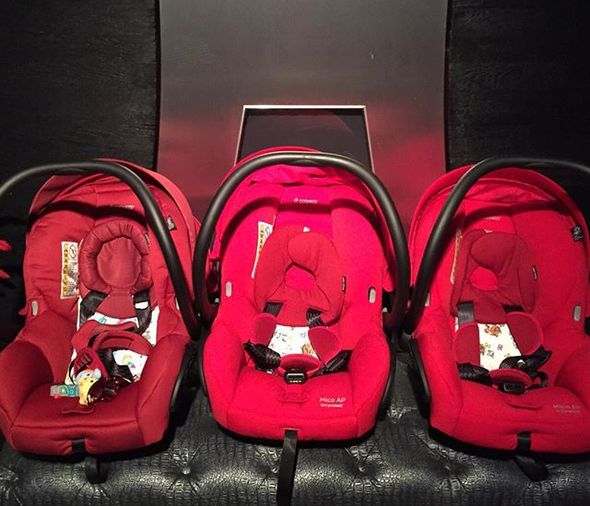 Автокресло сына Натальи Подольской Артема и его кузин-близняшек