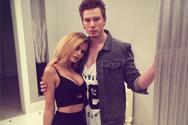 Никита Пресняков похвастался прелестями своей возлюбленной